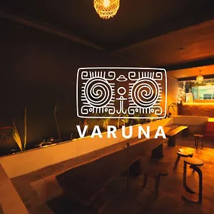 https://casa-varuna.allrivieramayahotels.com